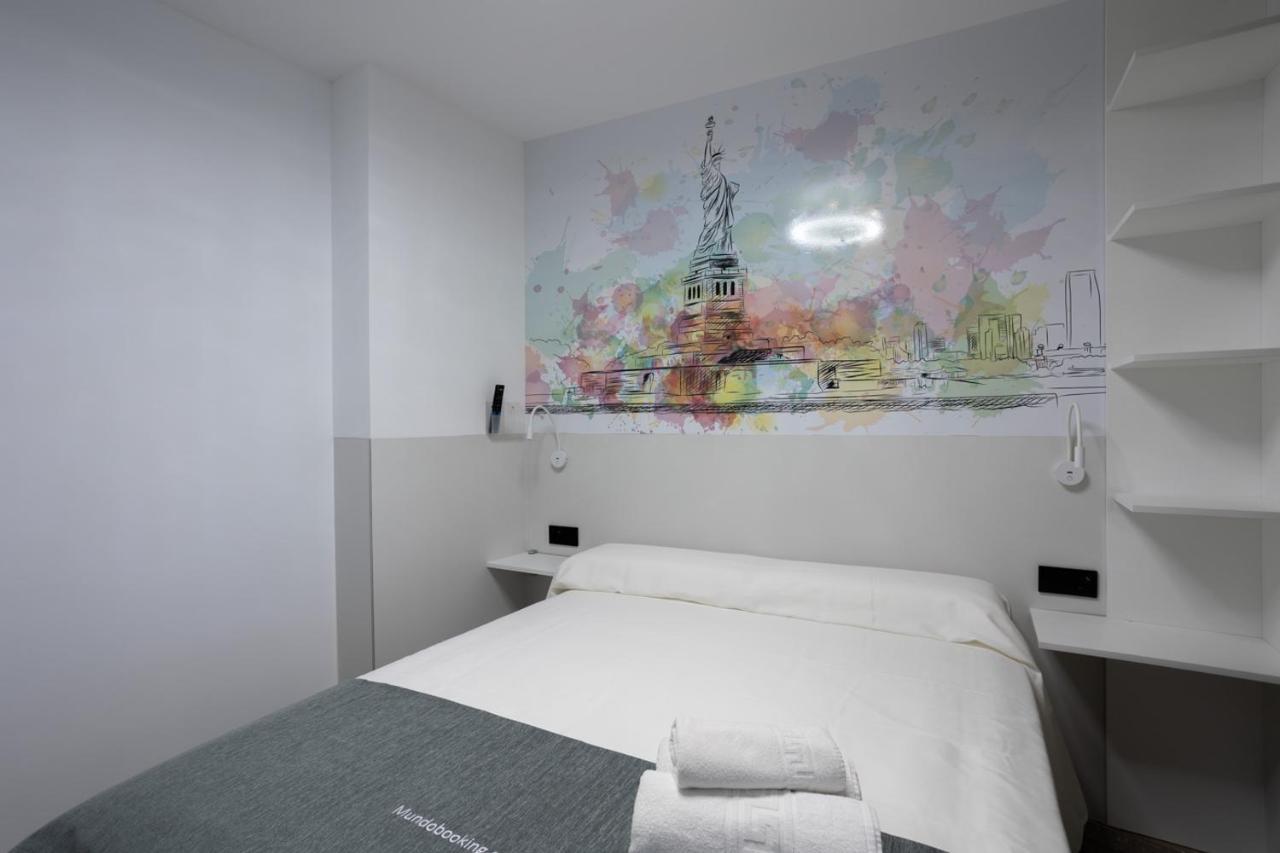 MUNDOBOOKING Centro Levante Benidorm Esterno foto